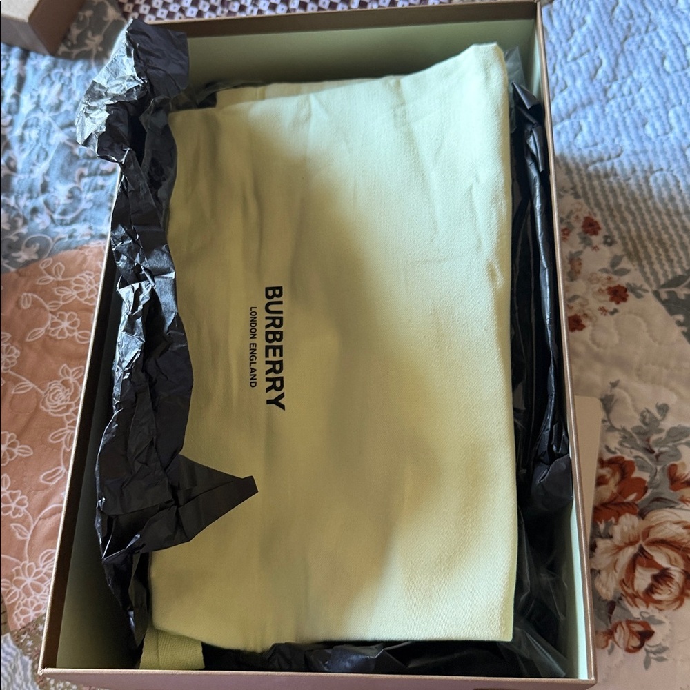 Burberry Clintonville Thong Sandals NWT MENS SZ 41 3D Icon Stripe Sandals IN BOX - Picture 10 of 11